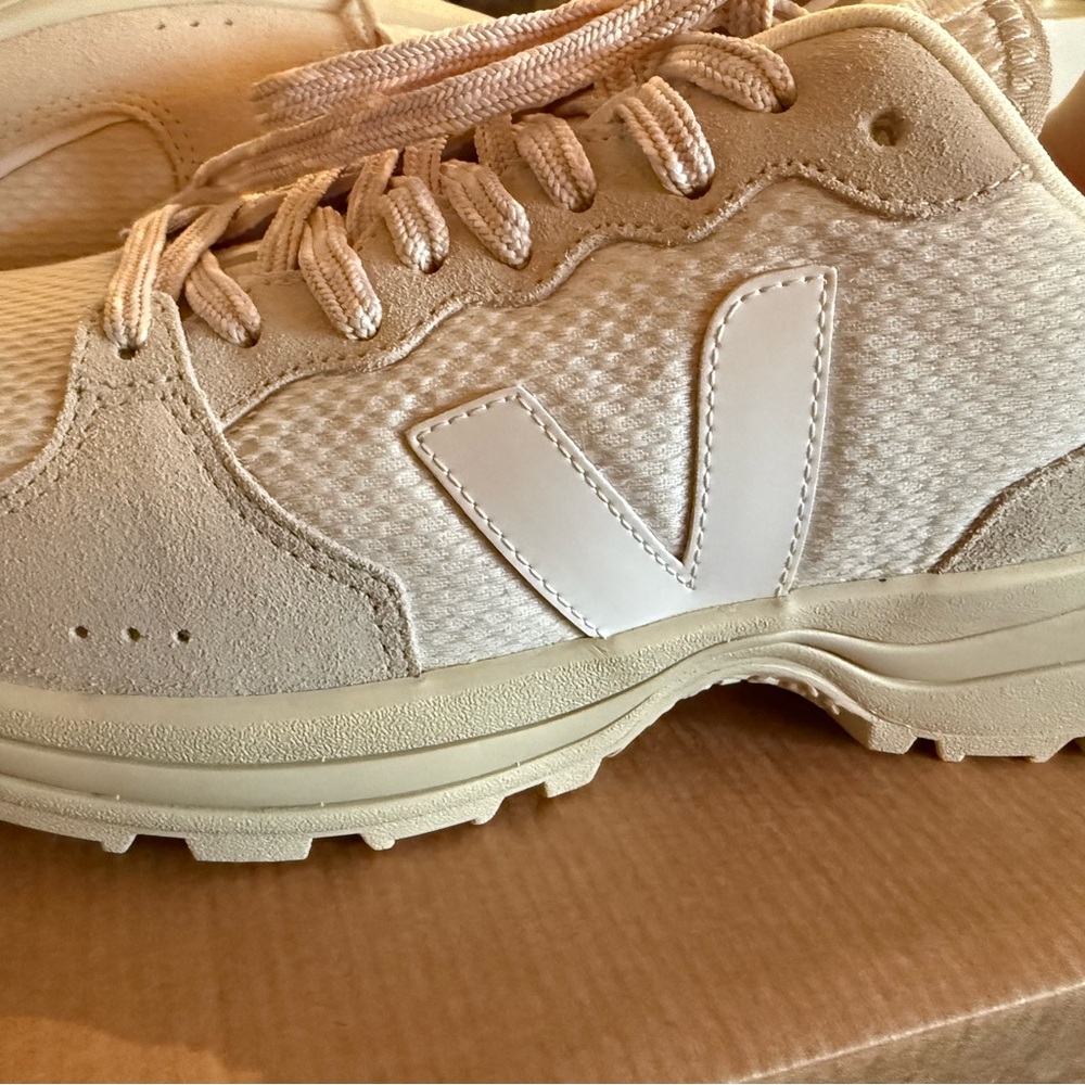 Veja Brand Story Box - Sustainable Mission Statement